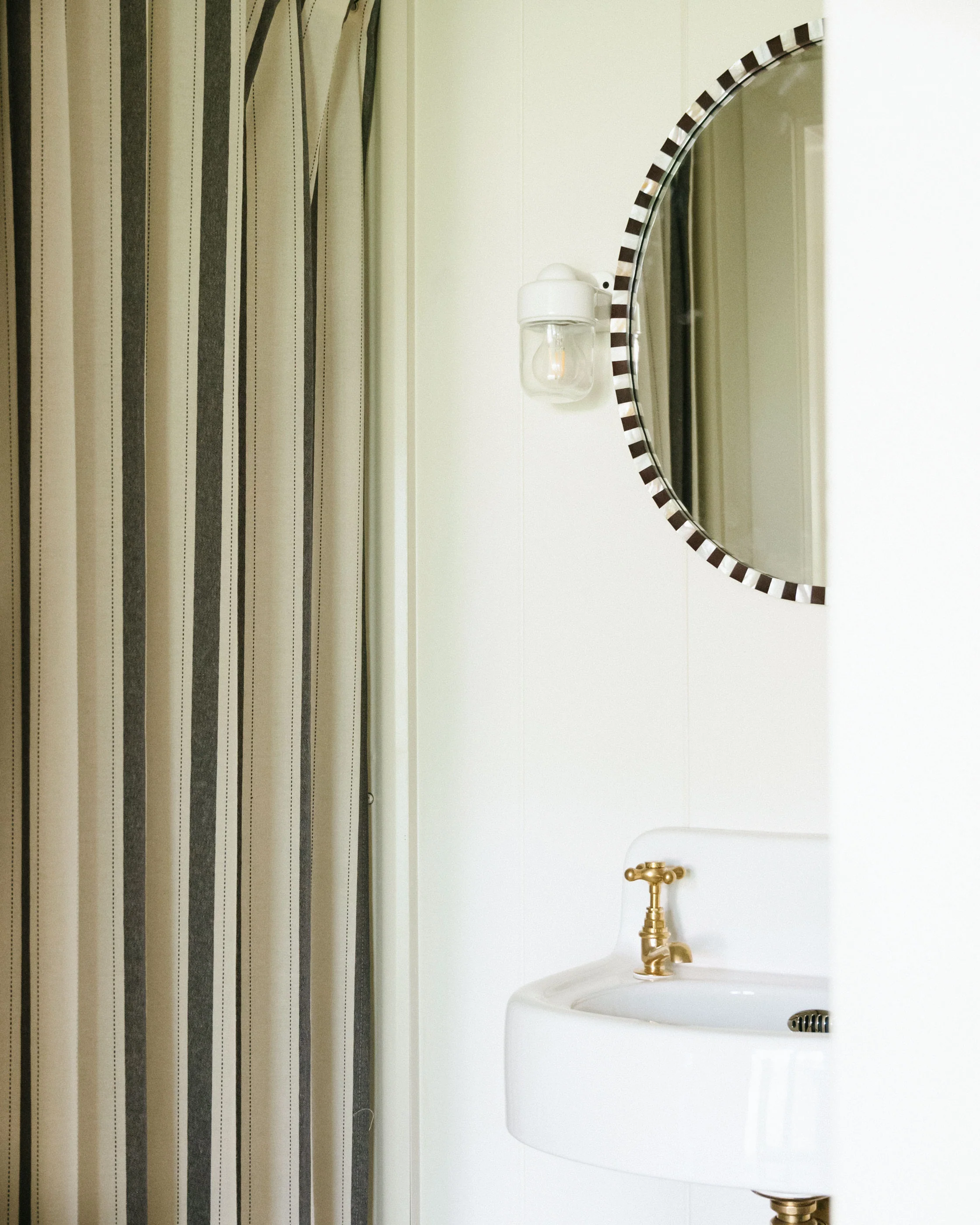 Pearl Oval Mirror, Chocolate - Image 4