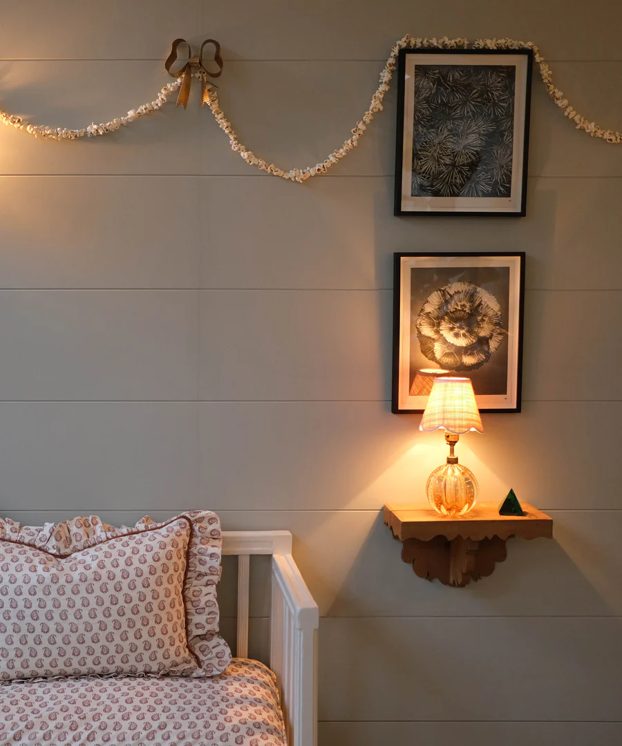 Raffia Scallop Lampshade, Cream Trim, Mini - Image 3